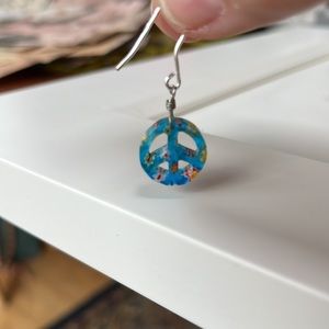 ☮️Blue multicolored glass hanging earrings✌️🕊️